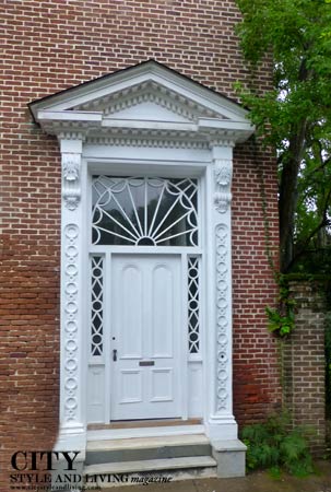 Charleston-Door-Columns