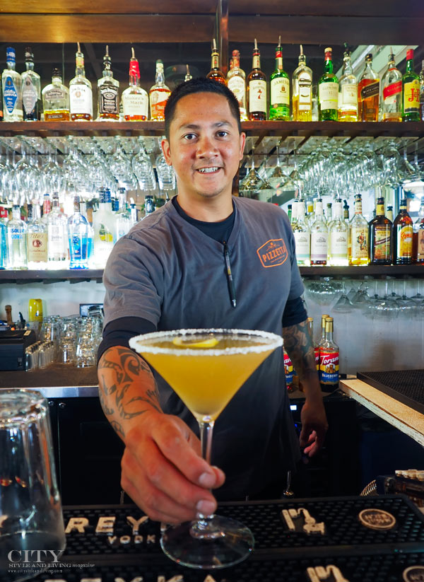 City Style and Living Magazine Pizzetta Kauai Bar Glitterati
