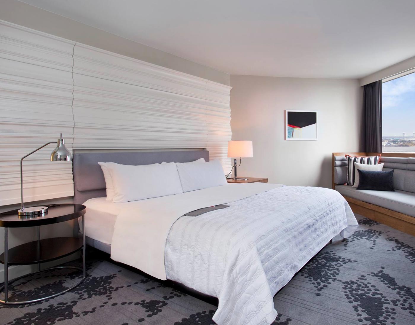 City Style and Living Magazine Le Meridien New Orleans interior room