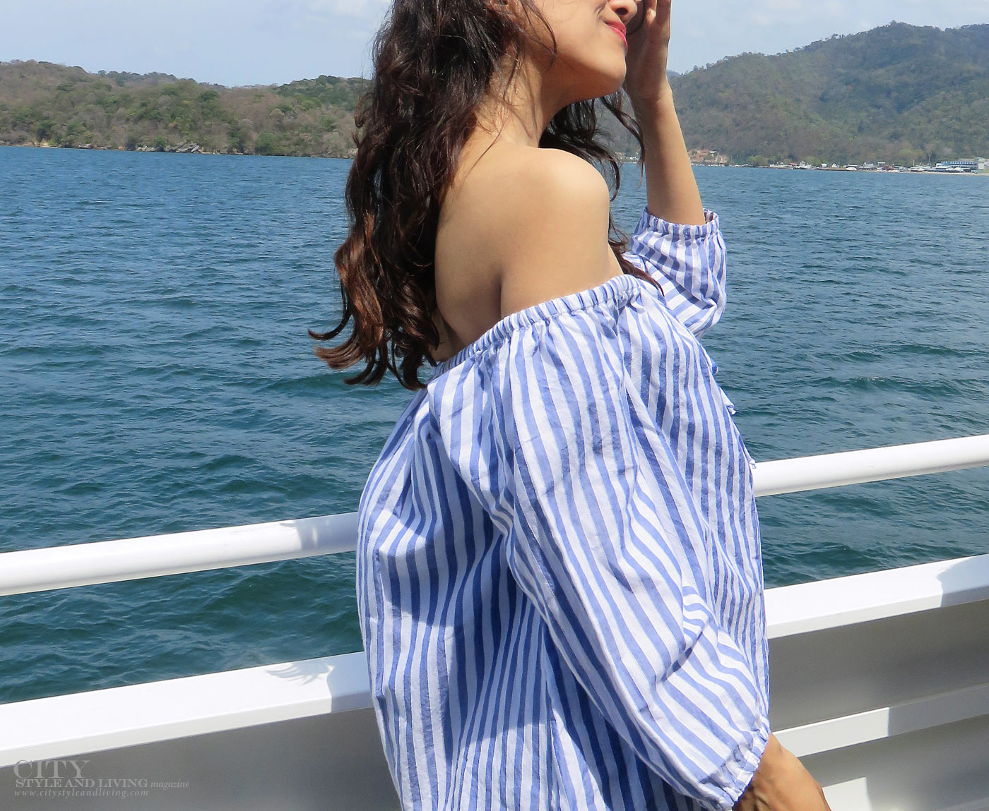 City Style and Living Magazine summer 2017 runway inspiration blue stripes poplin boat
