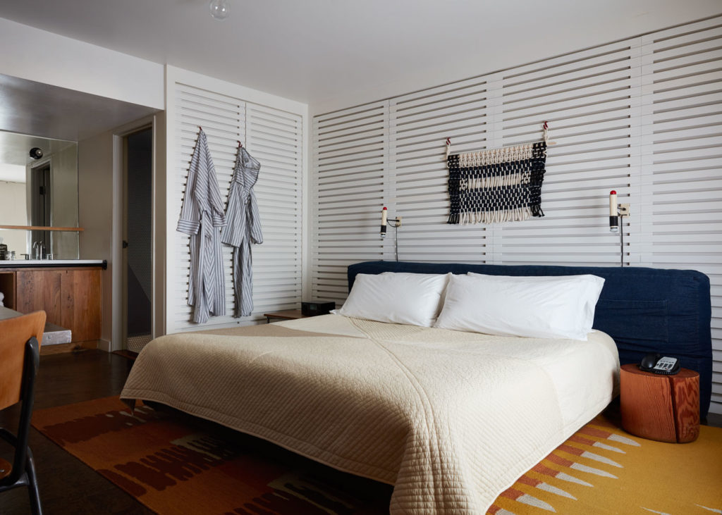 Ace Hotel Palm Springs Room2